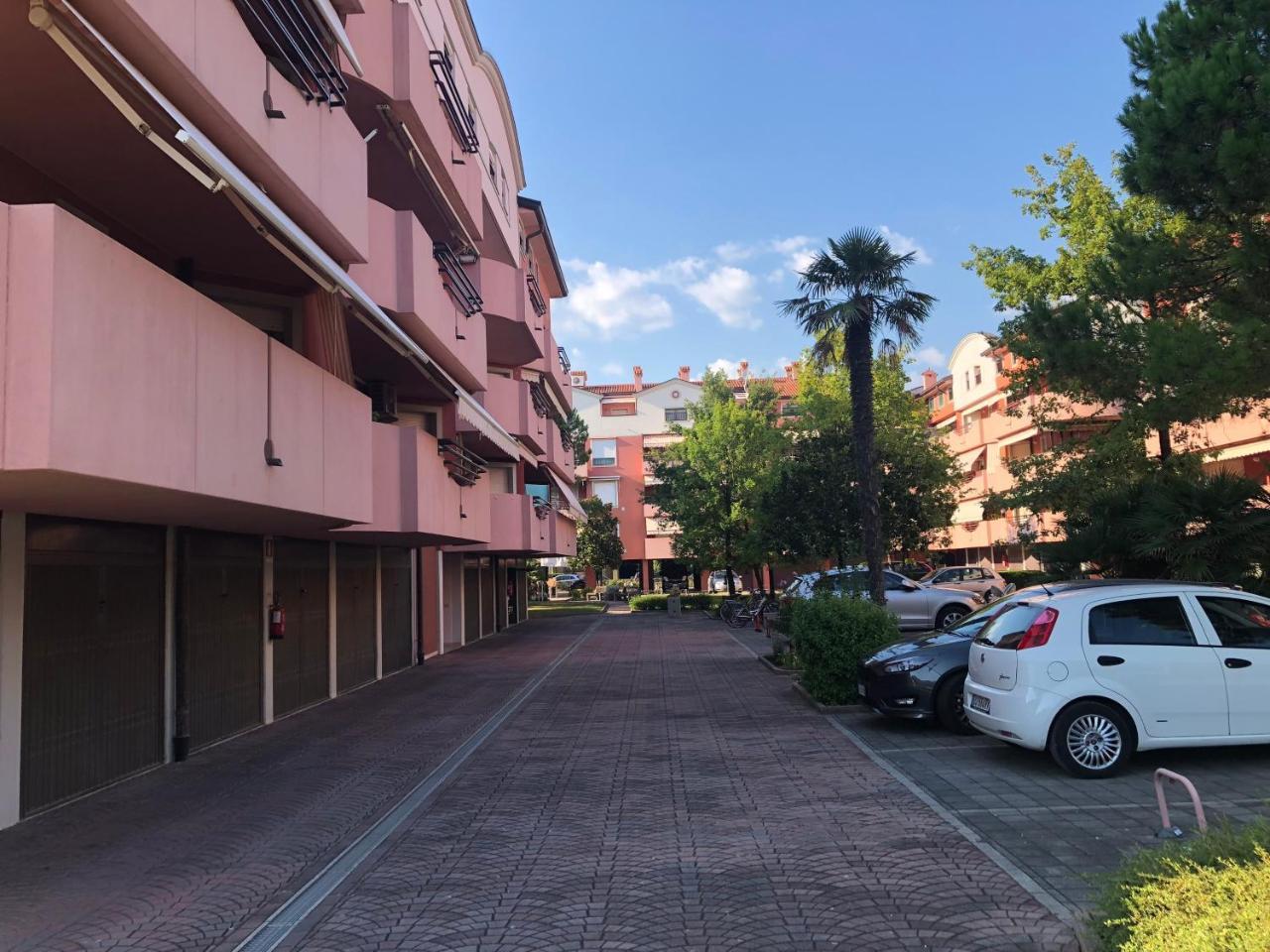 Residence Viale Del Sole Градо Экстерьер фото